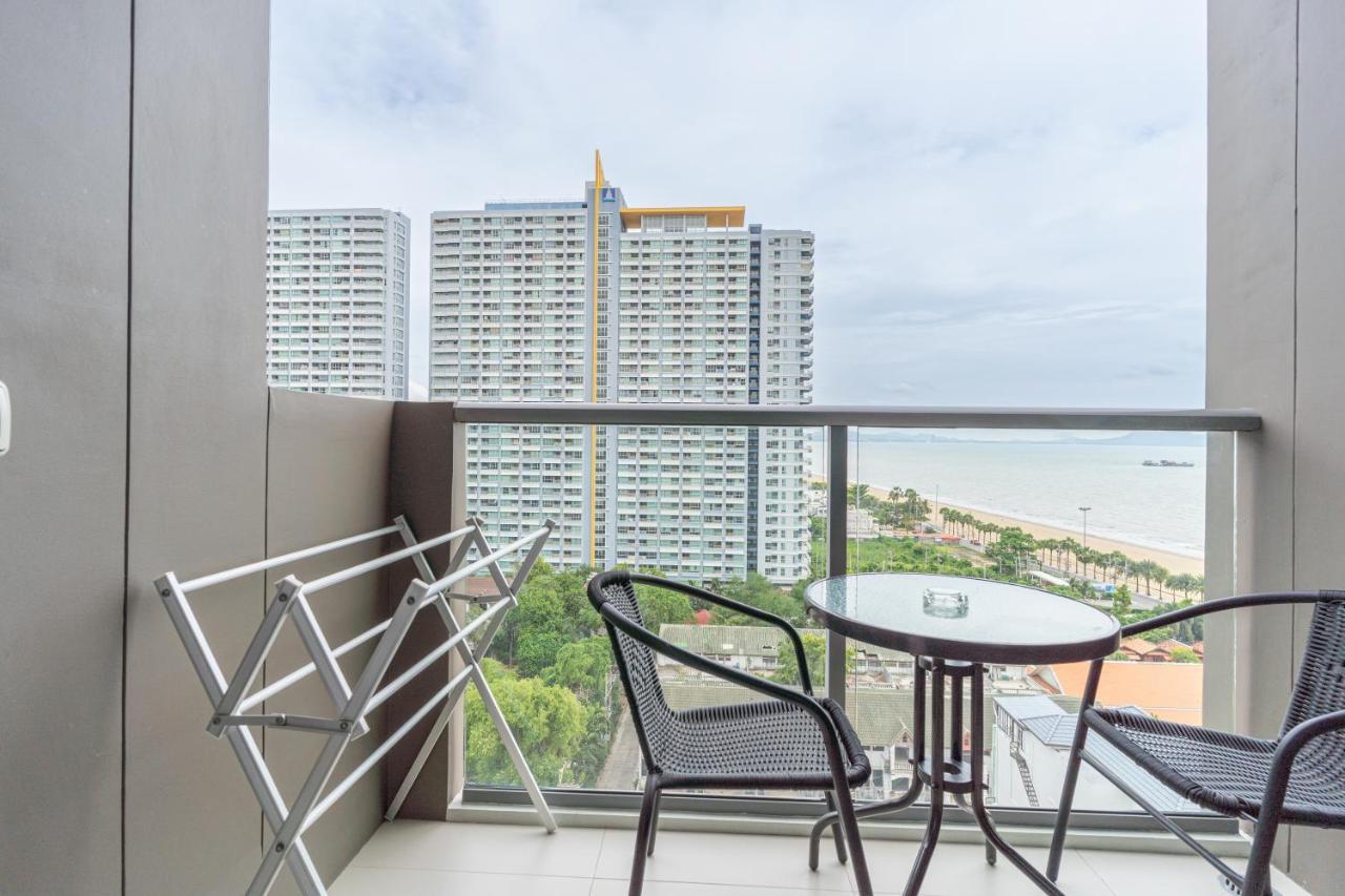 Aeras Beachfront Condominium 乔木提恩海滩 外观 照片